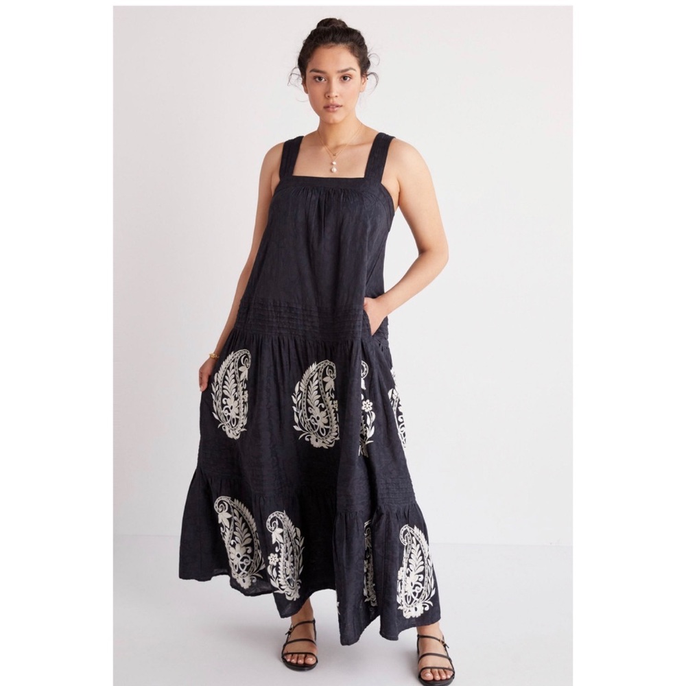Felicity Embroidered Maxi
Dress